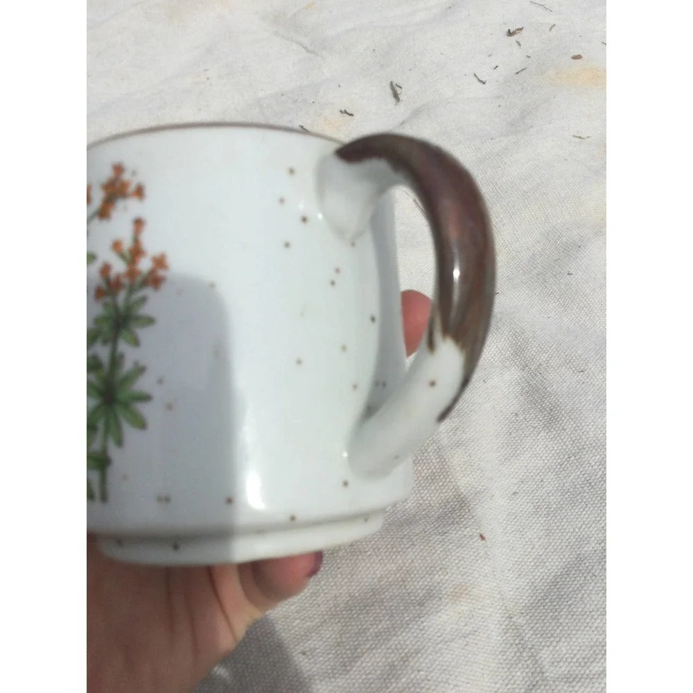 Ceramic coffee‎ mug tea floral Japan vintage bron 70s MCM rustic farmhouse